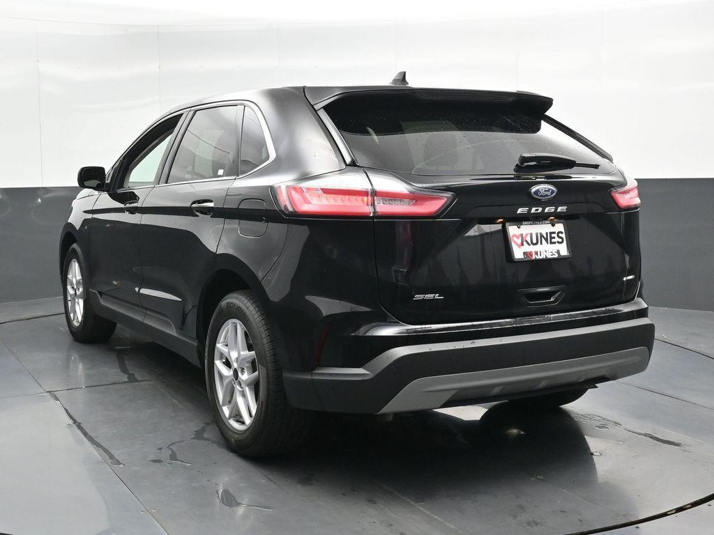 used 2024 Ford Edge car, priced at $23,899