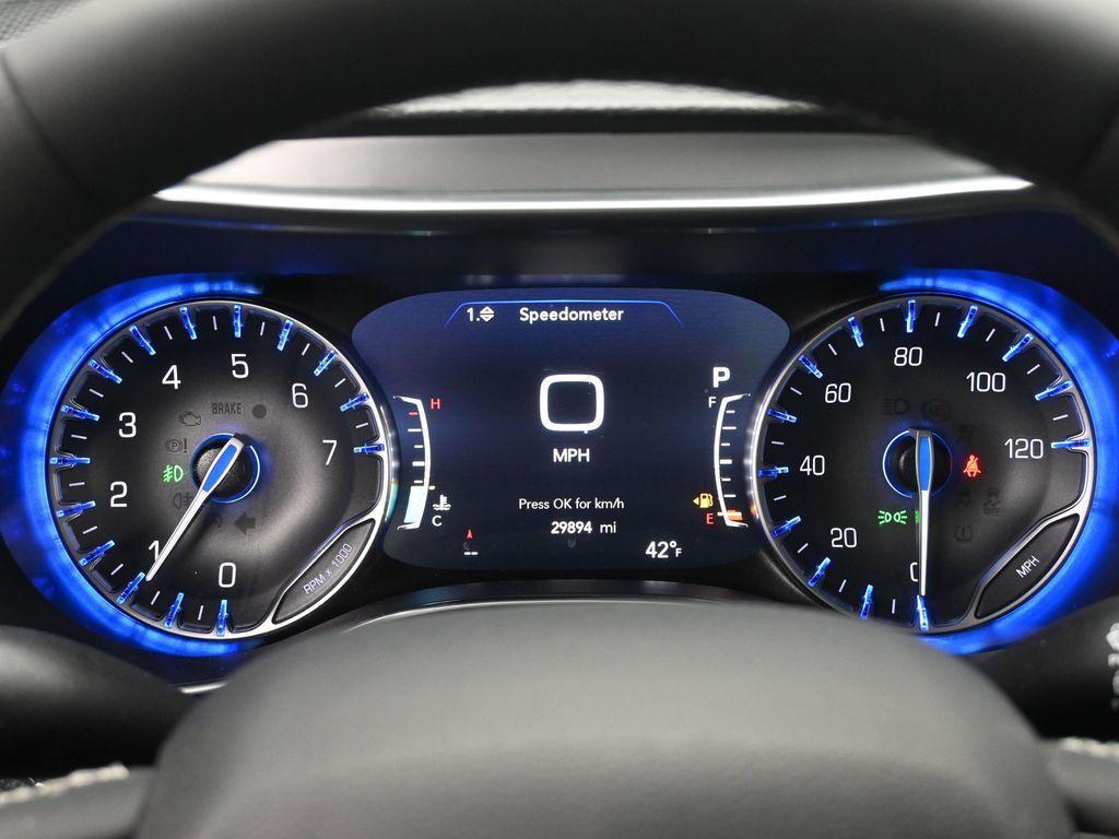 used 2025 Chrysler Pacifica car, priced at $36,824