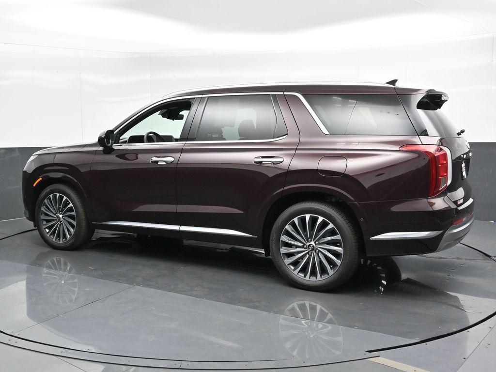 used 2024 Hyundai Palisade car, priced at $39,716