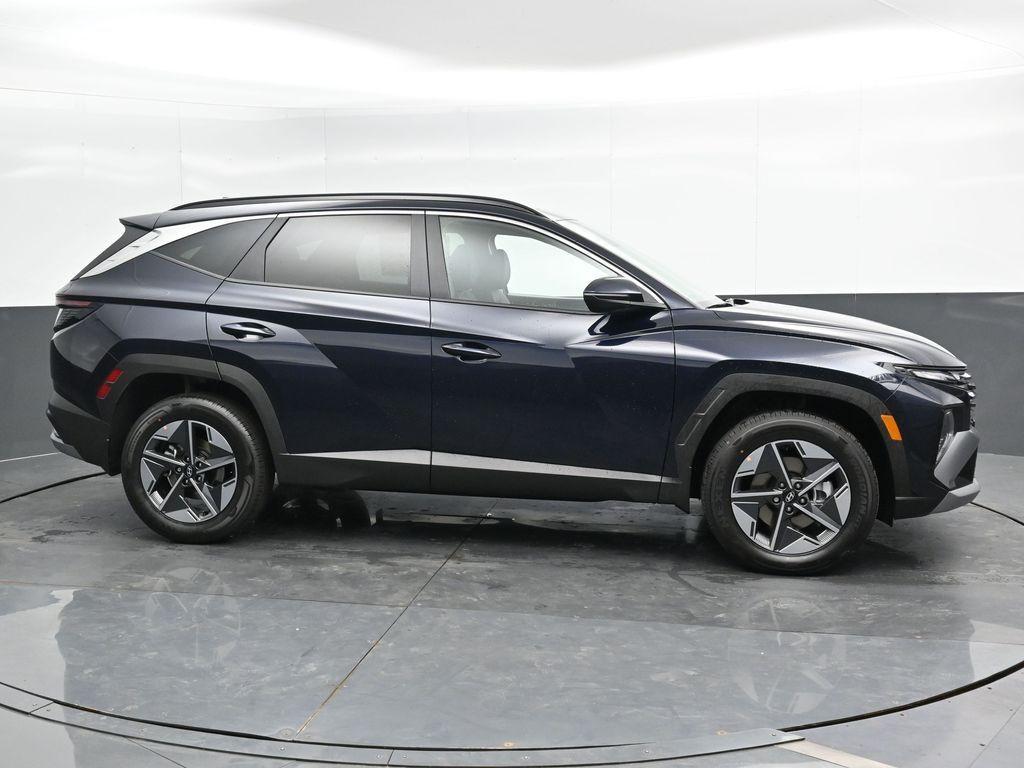 new 2025 Hyundai TUCSON Hybrid car, priced at $36,315