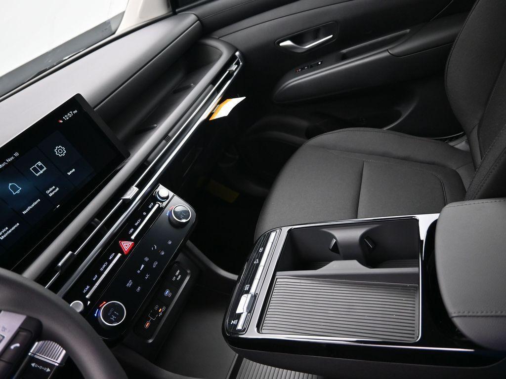 new 2026 Hyundai TUCSON Hybrid car, priced at $31,855