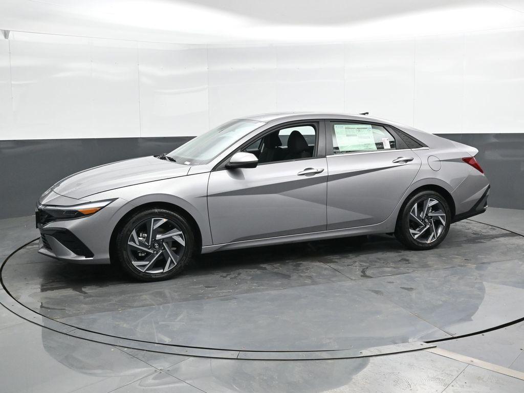 new 2025 Hyundai Elantra car, priced at $25,355