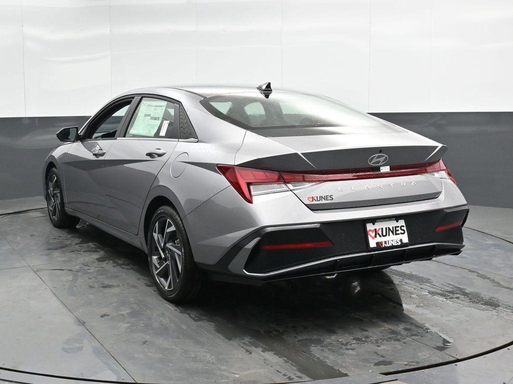 new 2025 Hyundai Elantra car, priced at $25,355