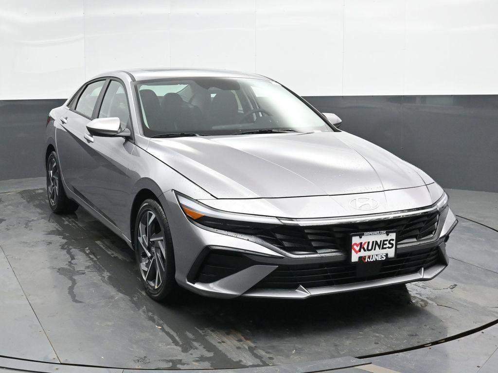 new 2025 Hyundai Elantra car, priced at $25,355
