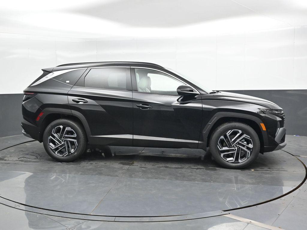 new 2026 Hyundai TUCSON Hybrid car, priced at $41,525