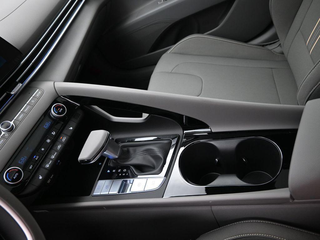 new 2025 Hyundai Elantra car, priced at $25,965