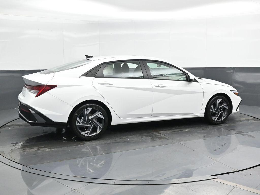 new 2025 Hyundai Elantra car, priced at $25,965