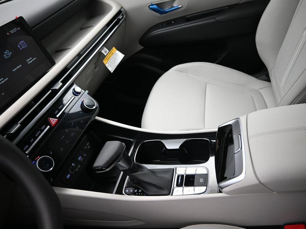new 2025 Hyundai Tucson car, priced at $33,045