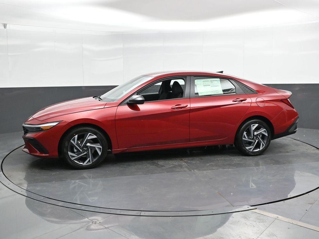 new 2025 Hyundai Elantra car, priced at $23,385