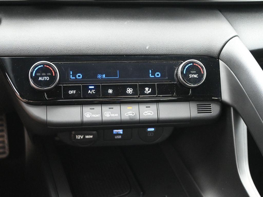 new 2025 Hyundai Elantra car, priced at $23,385