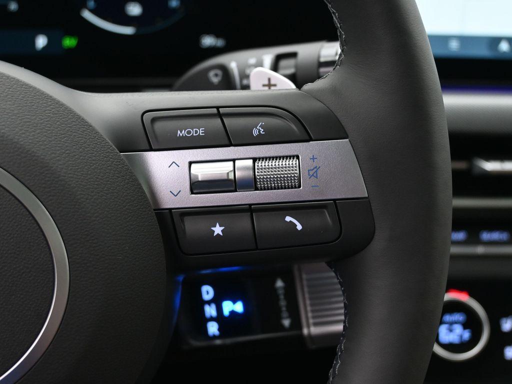 new 2025 Hyundai Sonata Hybrid car, priced at $37,625