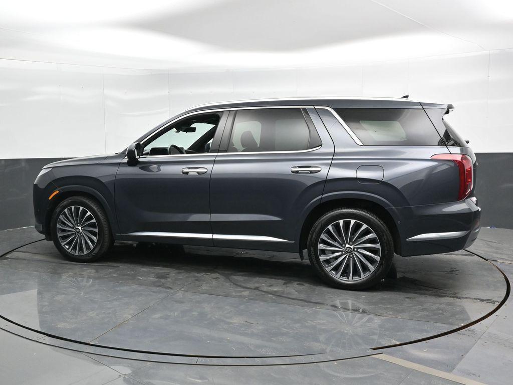 used 2024 Hyundai Palisade car, priced at $39,304