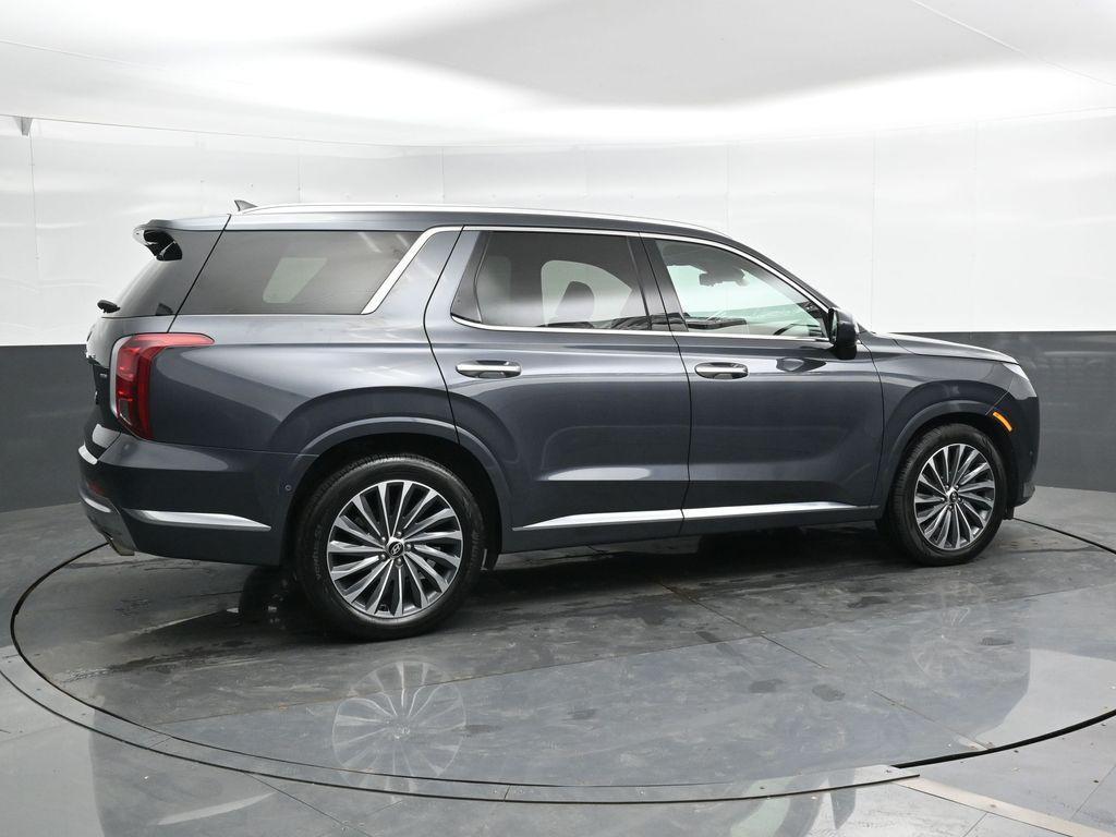 used 2024 Hyundai Palisade car, priced at $39,304
