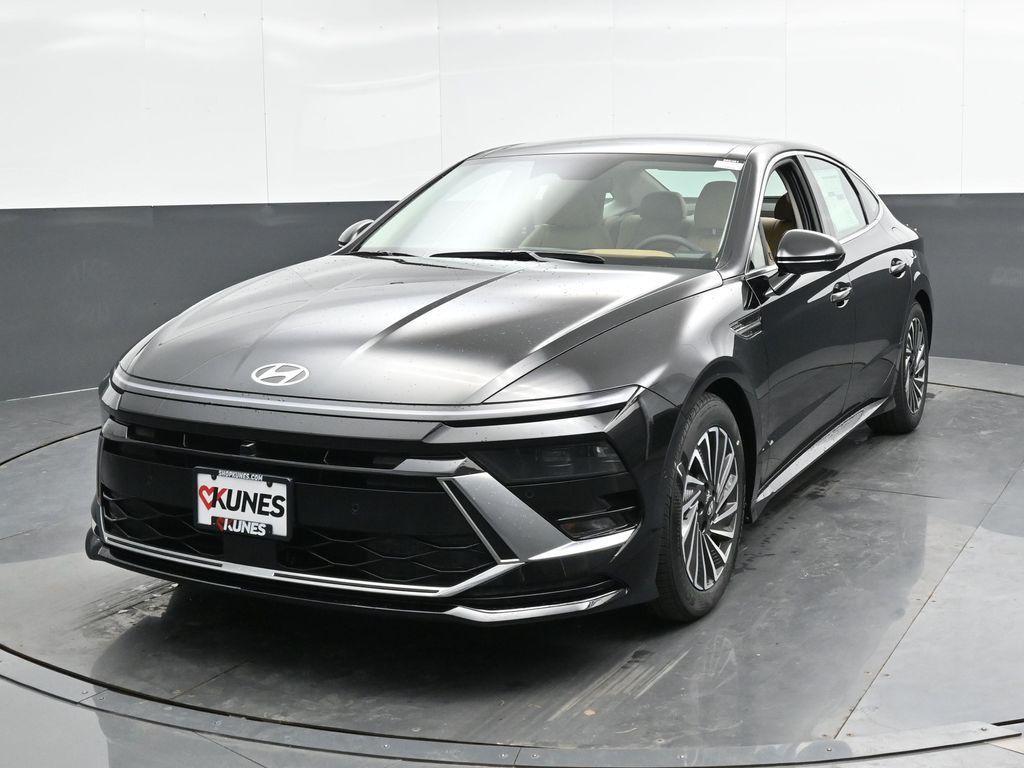 new 2025 Hyundai Sonata Hybrid car, priced at $37,500