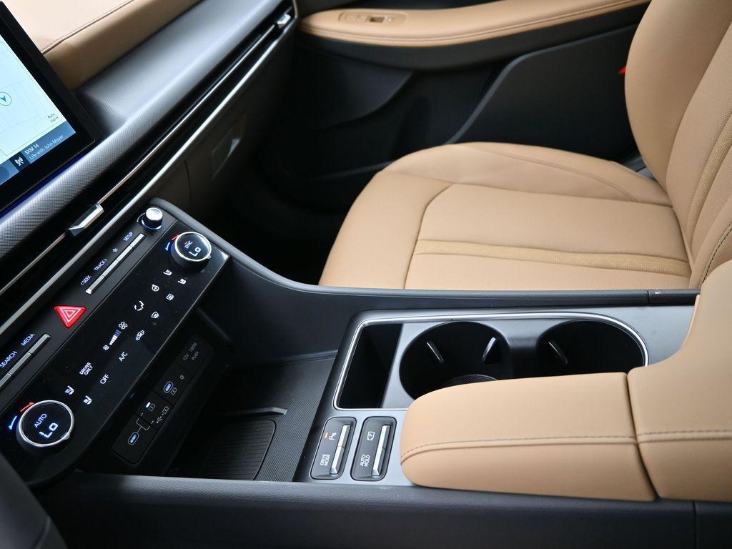 new 2025 Hyundai Sonata Hybrid car, priced at $37,500