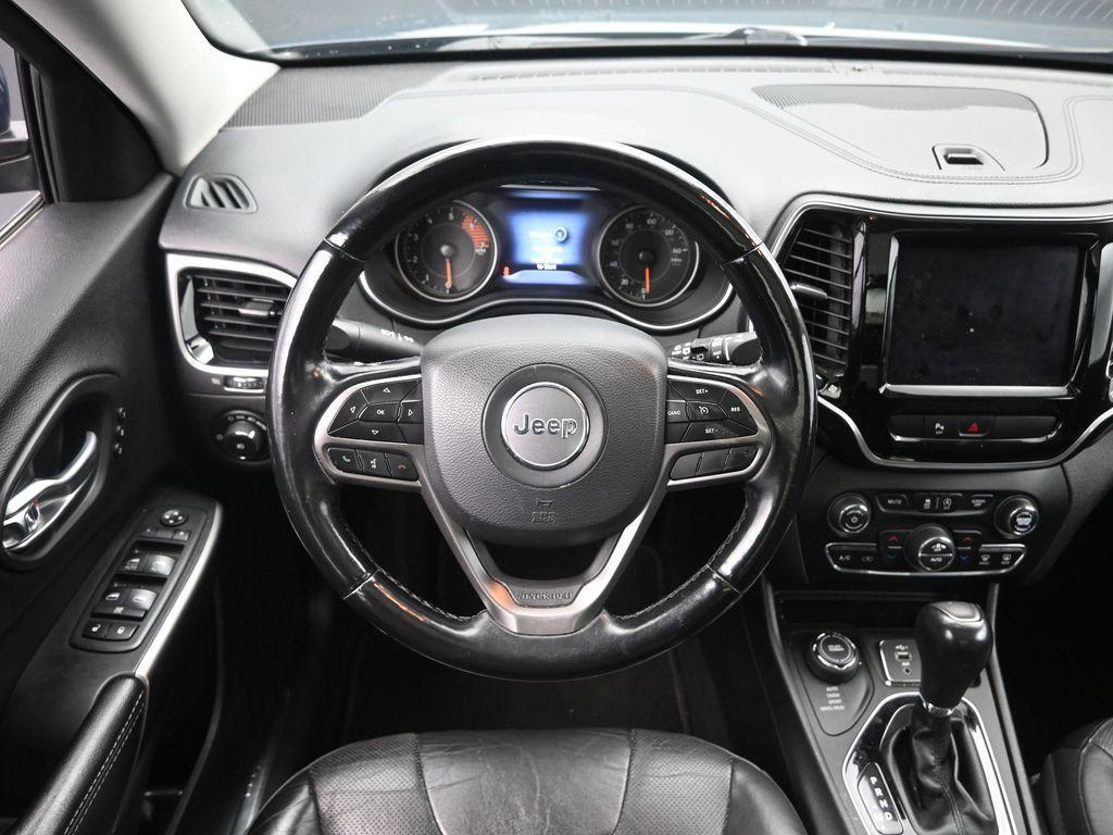 used 2020 Jeep Cherokee car, priced at $18,898