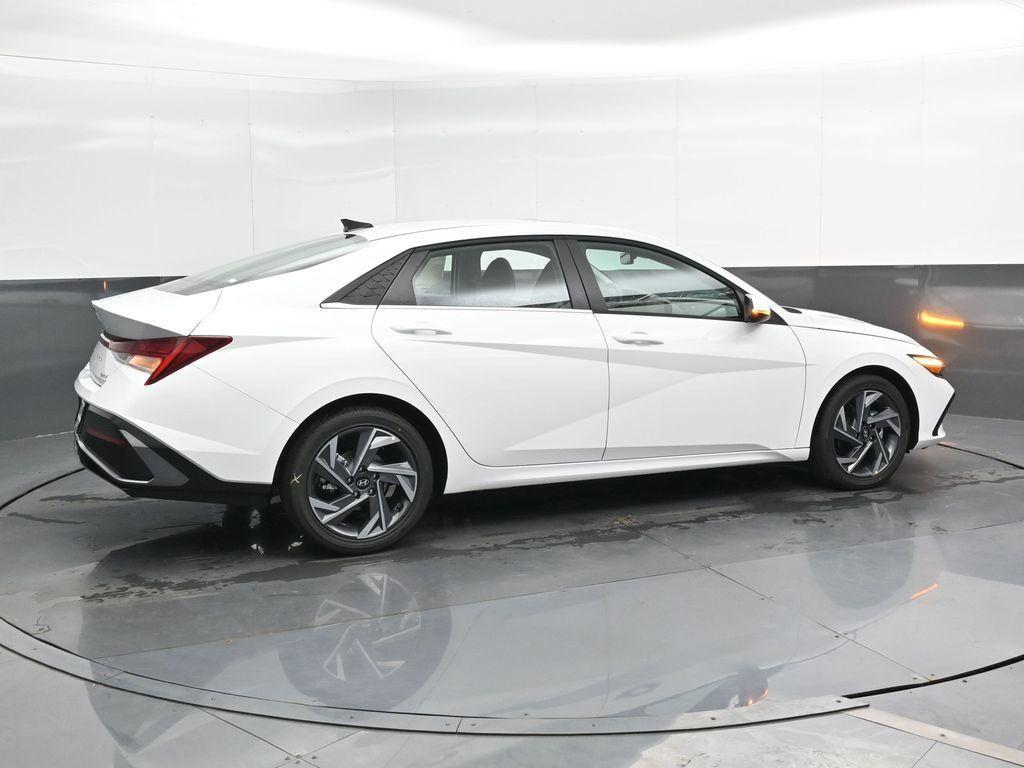 new 2025 Hyundai Elantra car, priced at $26,544