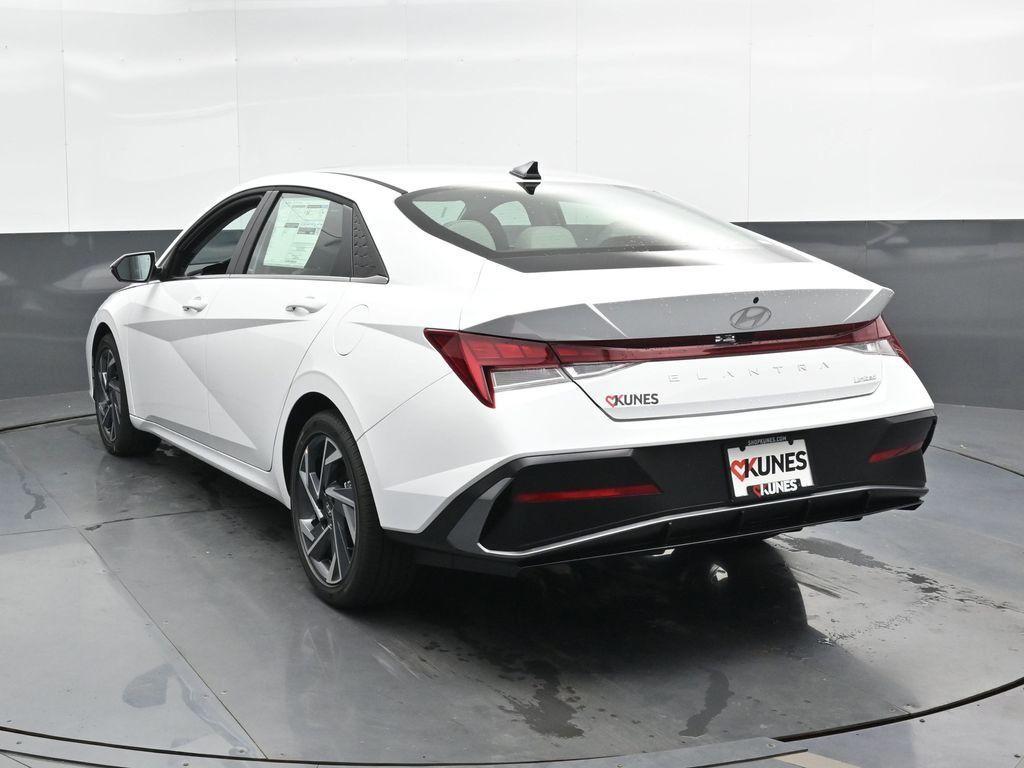 new 2025 Hyundai Elantra car, priced at $26,544