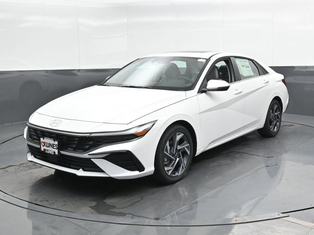 new 2025 Hyundai Elantra car, priced at $26,544