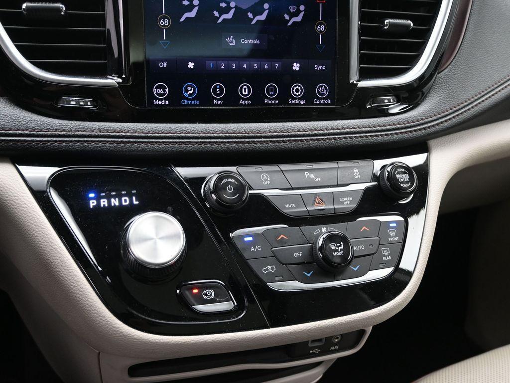 used 2020 Chrysler Pacifica car, priced at $22,025