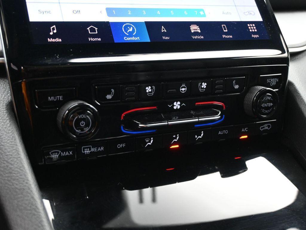 used 2024 Jeep Grand Cherokee L car, priced at $31,977