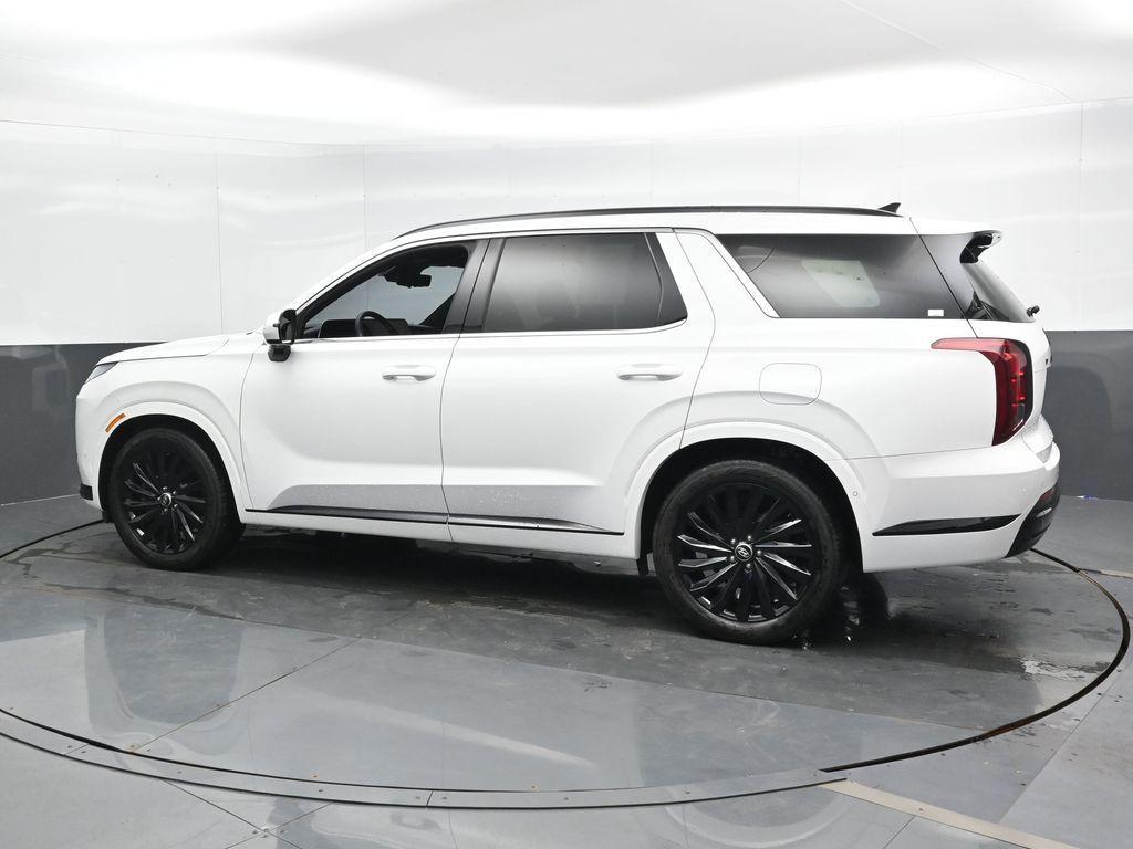 used 2024 Hyundai Palisade car, priced at $43,997