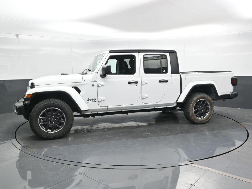 used 2023 Jeep Gladiator car, priced at $27,352