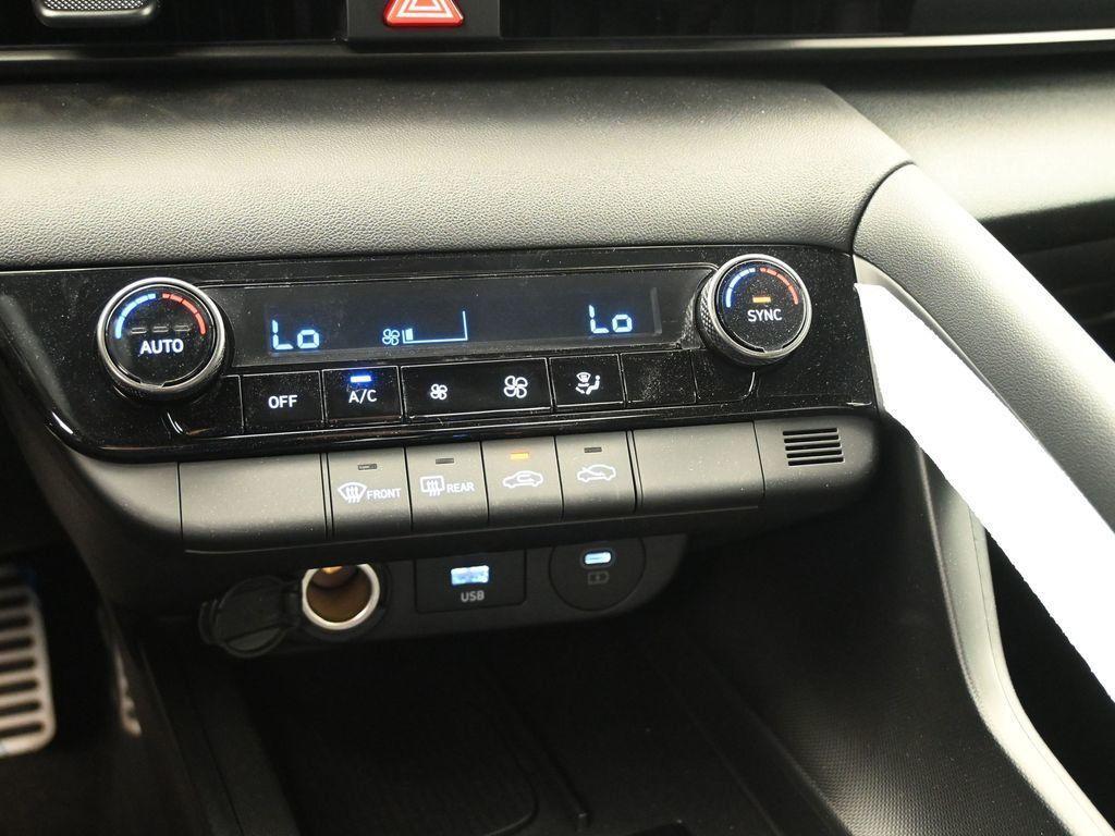 new 2025 Hyundai Elantra car, priced at $24,099
