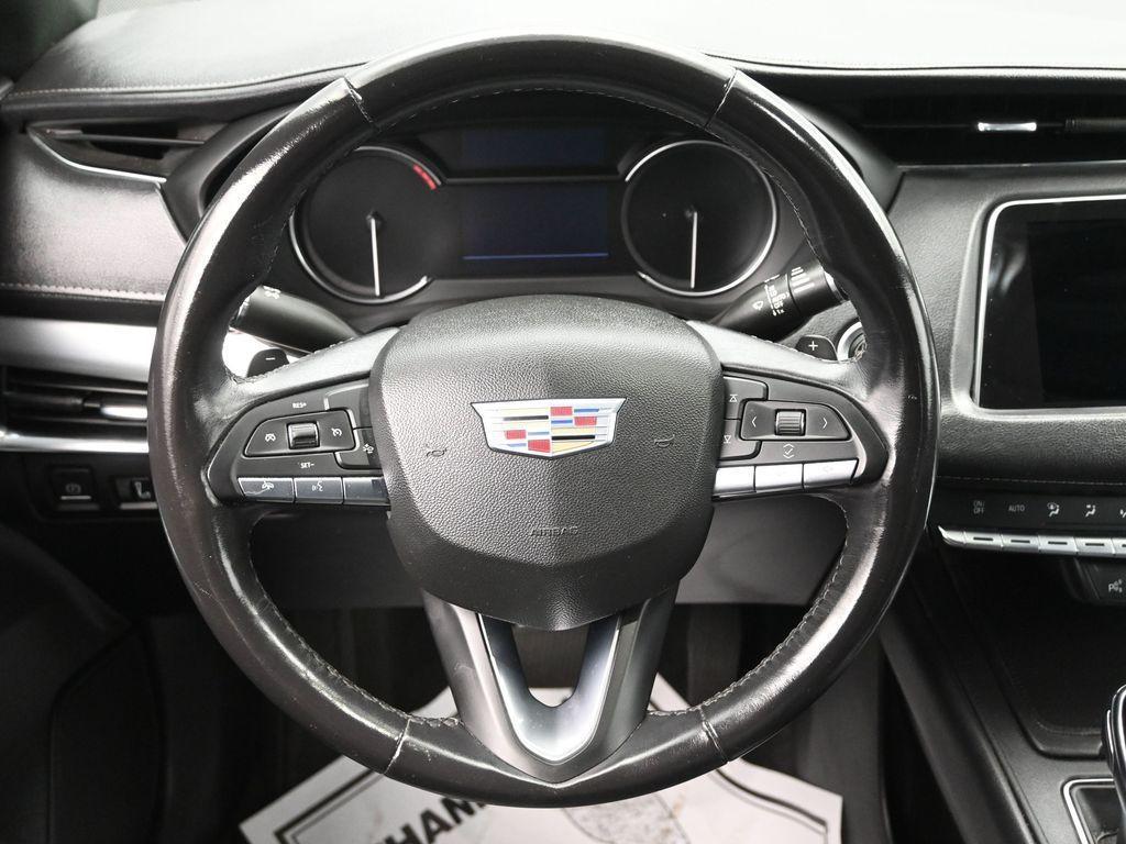 used 2022 Cadillac XT4 car, priced at $24,500
