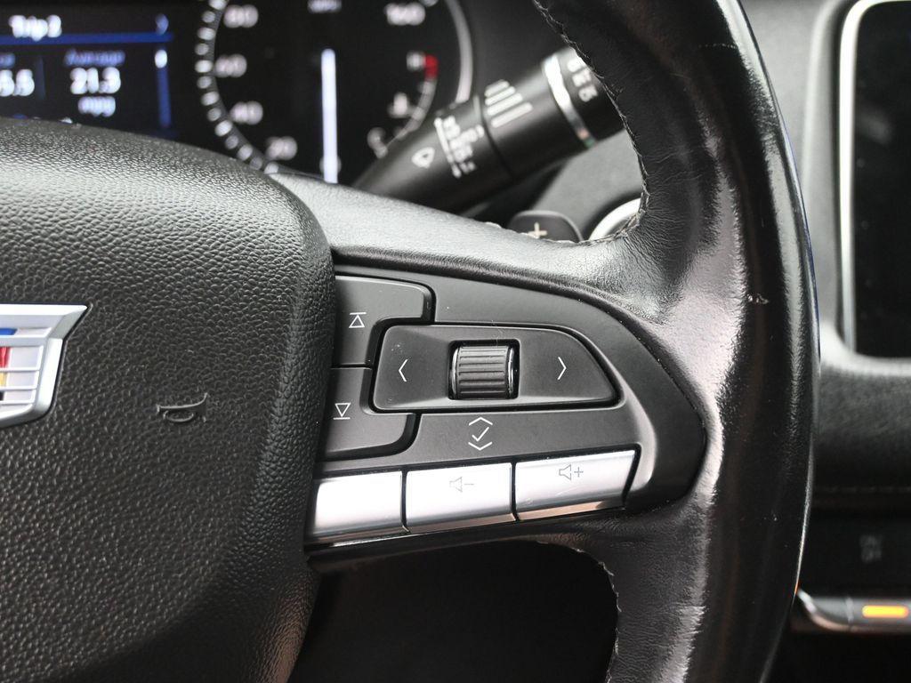 used 2022 Cadillac XT4 car, priced at $24,500