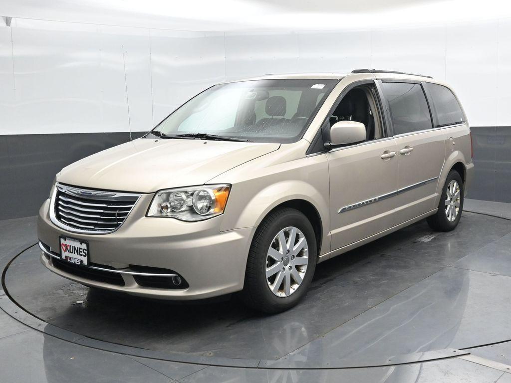 used 2014 Chrysler Town & Country car, priced at $5,790