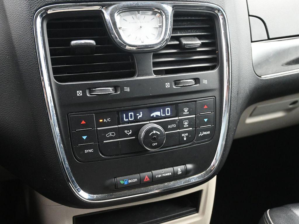 used 2014 Chrysler Town & Country car, priced at $5,790
