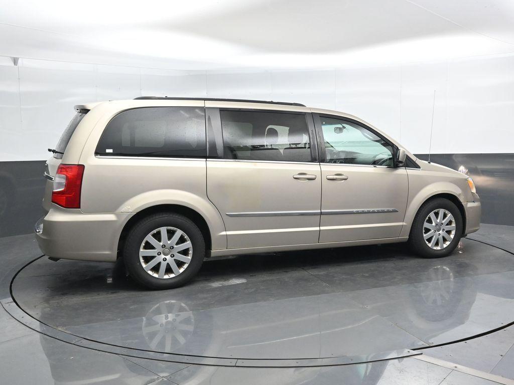 used 2014 Chrysler Town & Country car, priced at $5,790