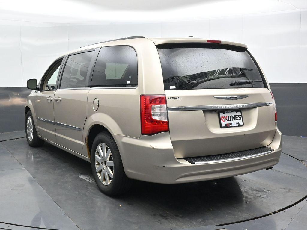 used 2014 Chrysler Town & Country car, priced at $5,790