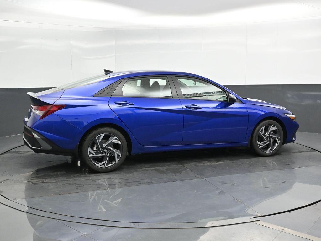 new 2025 Hyundai Elantra car, priced at $22,860