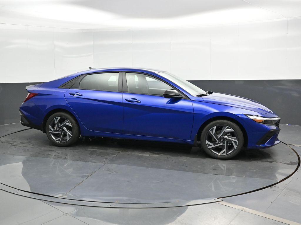 new 2025 Hyundai Elantra car, priced at $22,860