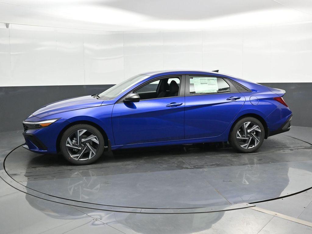 new 2025 Hyundai Elantra car, priced at $22,860