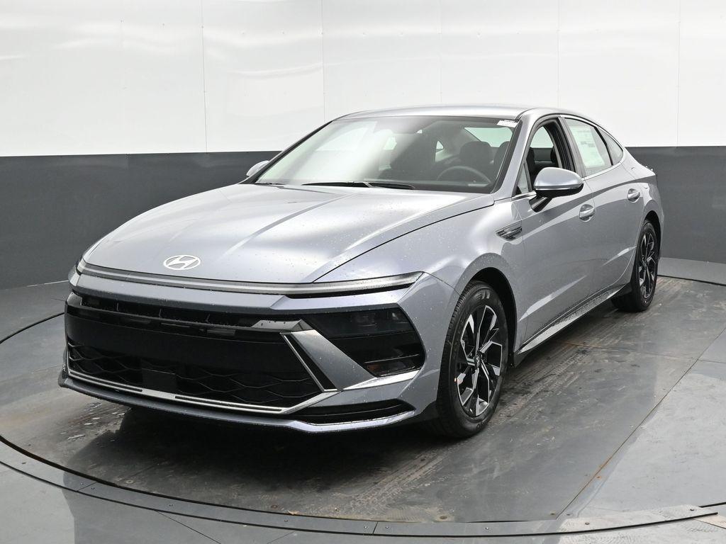 new 2025 Hyundai Sonata car, priced at $27,675