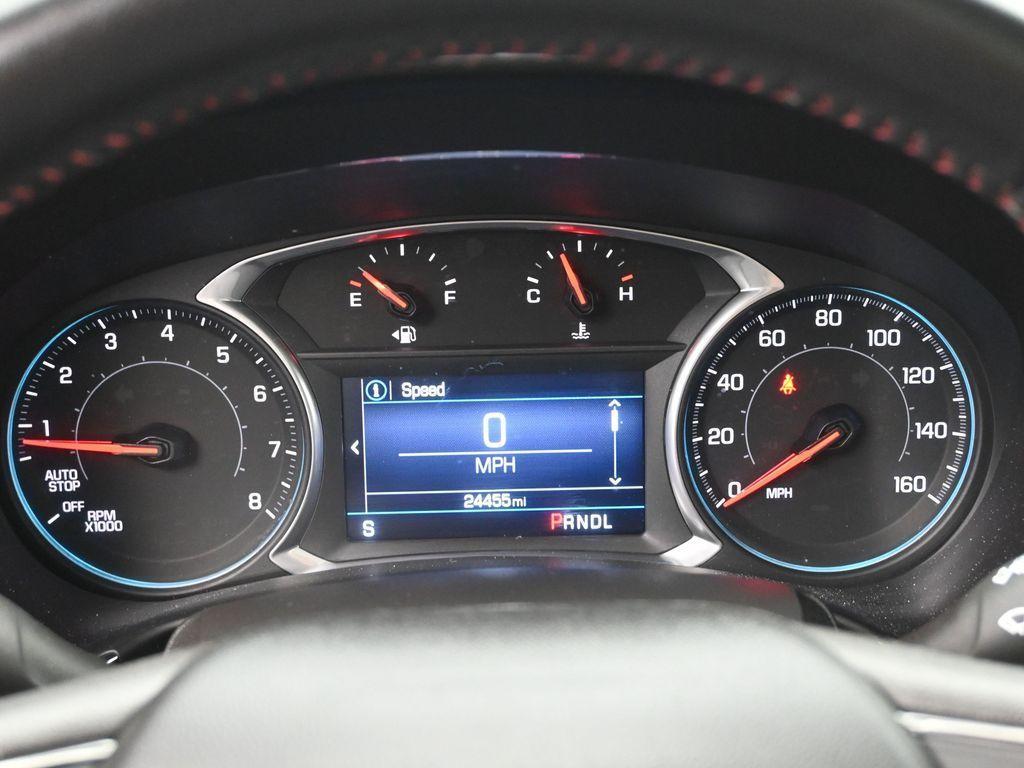 used 2022 Chevrolet Equinox car, priced at $25,000
