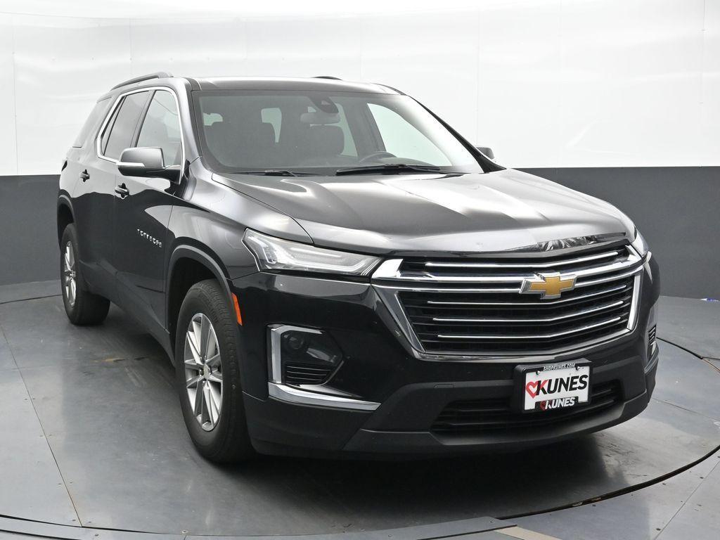 used 2023 Chevrolet Traverse car, priced at $29,983