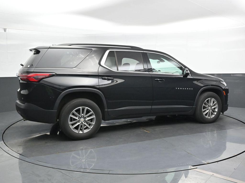 used 2023 Chevrolet Traverse car, priced at $29,983