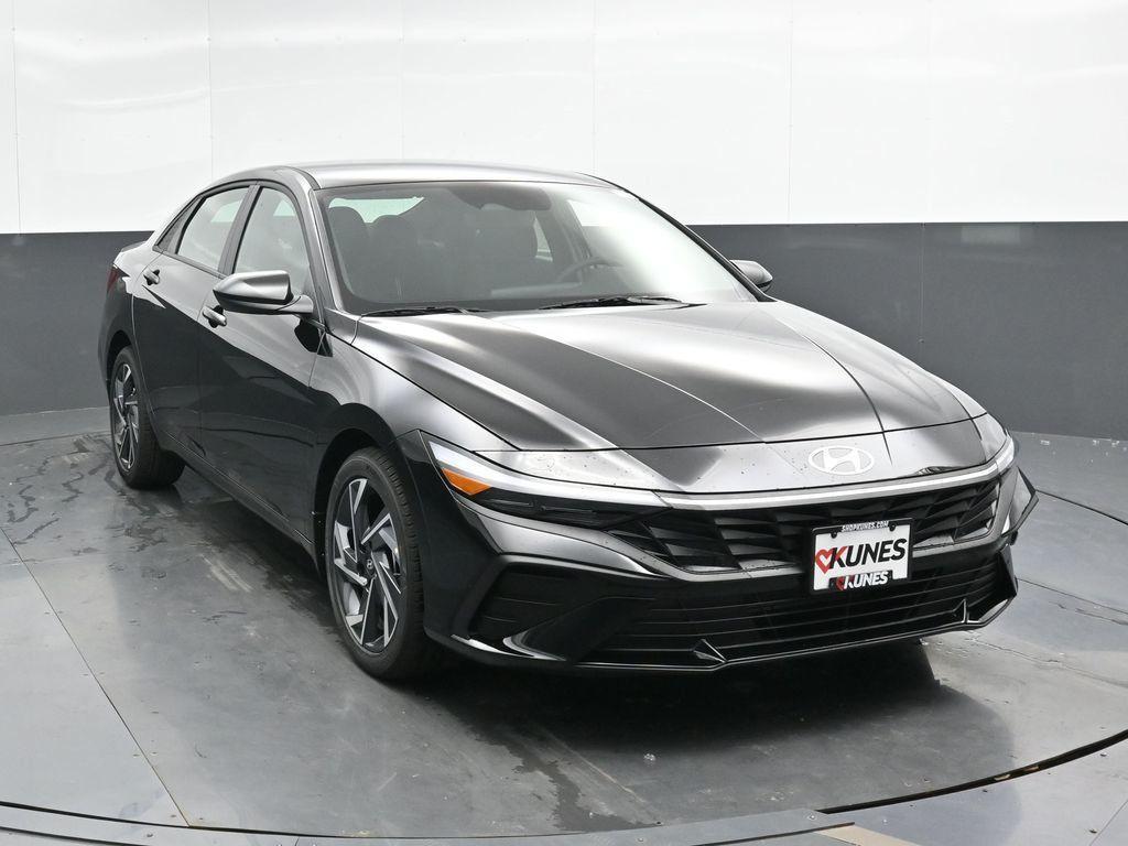 new 2025 Hyundai Elantra car, priced at $22,860