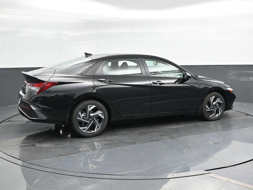 new 2025 Hyundai Elantra car, priced at $22,860