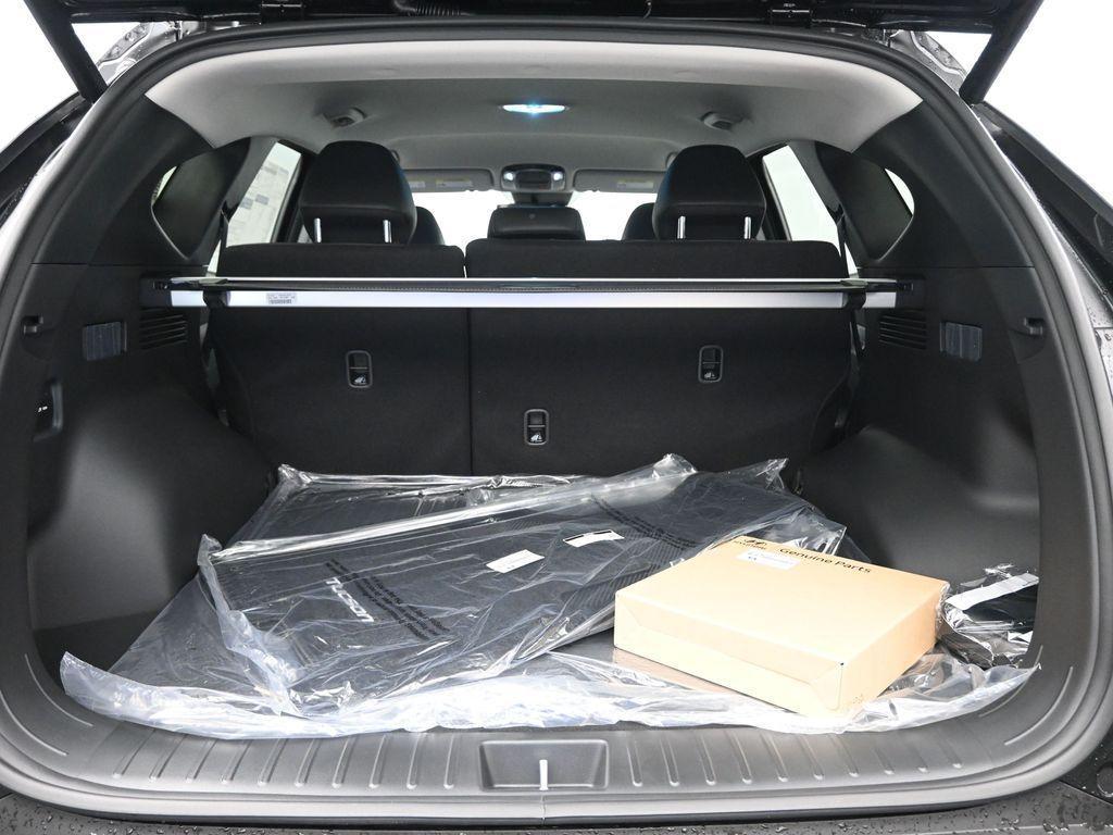 new 2026 Hyundai TUCSON Hybrid car, priced at $34,305