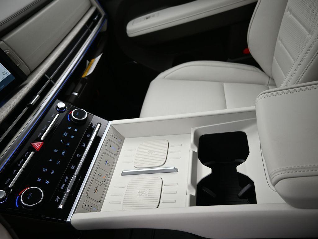 new 2025 Hyundai Santa Fe car, priced at $47,750