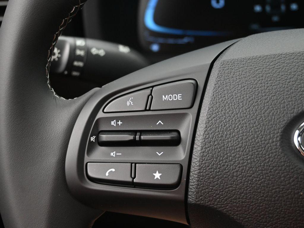 new 2025 Hyundai Venue car, priced at $22,670