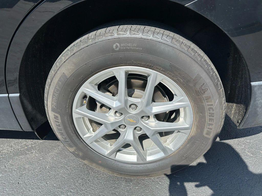 used 2022 Chevrolet Equinox car, priced at $18,495