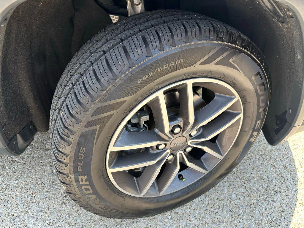 used 2019 Jeep Grand Cherokee car, priced at $22,076