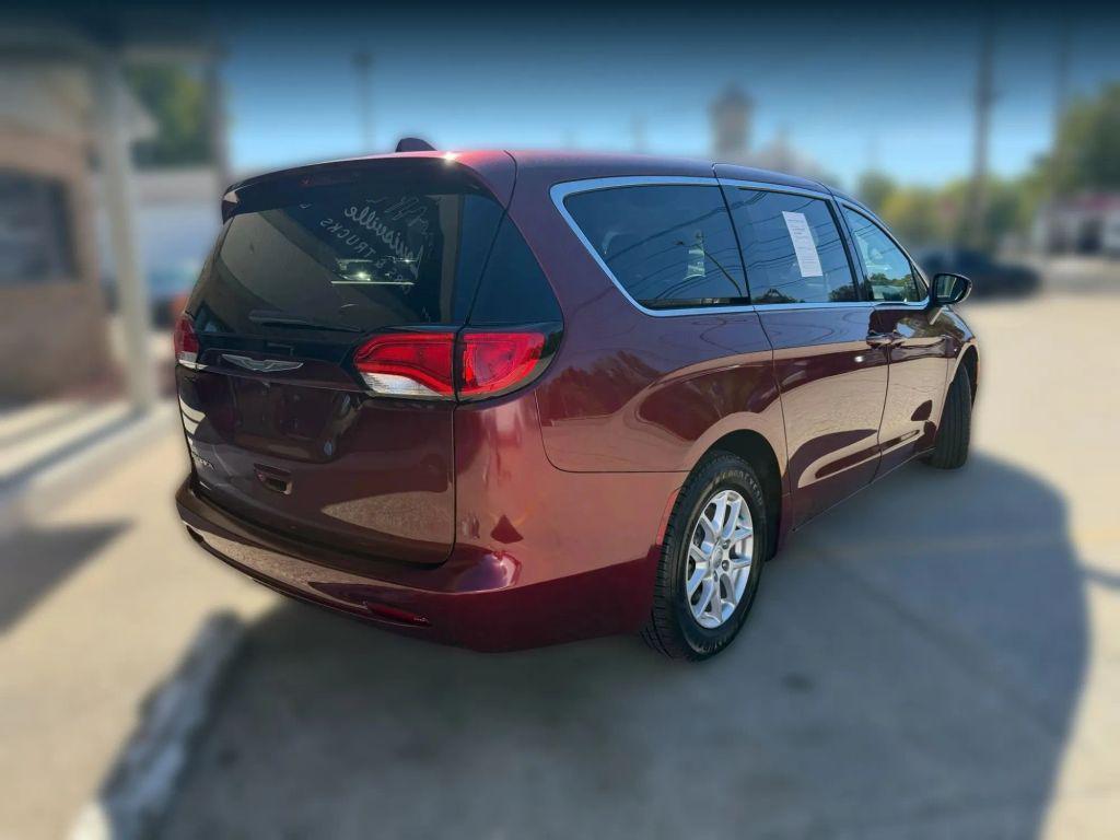 used 2017 Chrysler Pacifica car, priced at $12,995