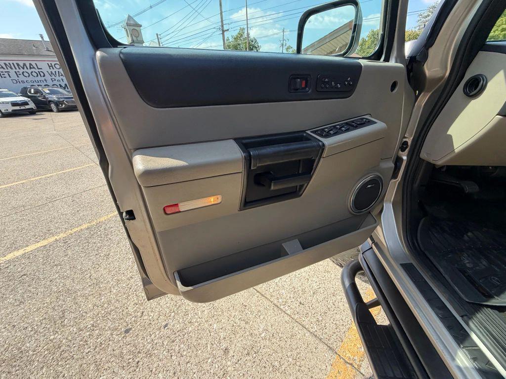 used 2005 Hummer H2 car, priced at $14,995